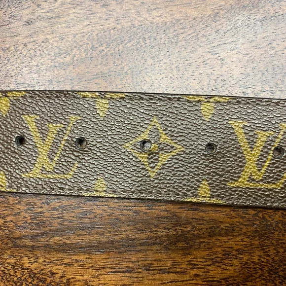 Louis Vuitton LV Initiales Reversible Belt / Men’s size 85
